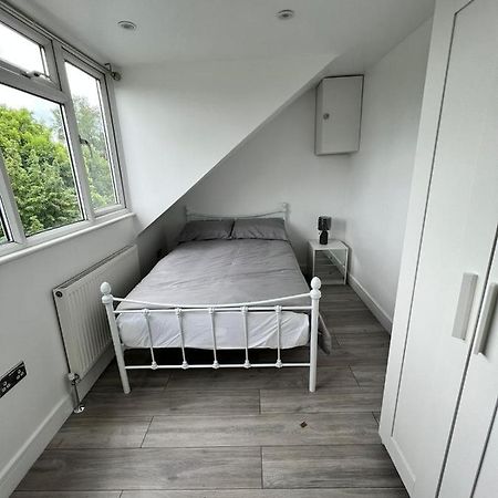 Lovely 2 Bedroom Flat With Roof Terrace In London Nw6 Exterior photo